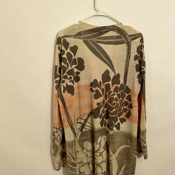 Chico’s Women’s Cardigan Size 2 - Picture 2 of 6